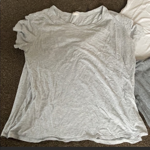 6747 Grey Scoop Neck T-Shirt